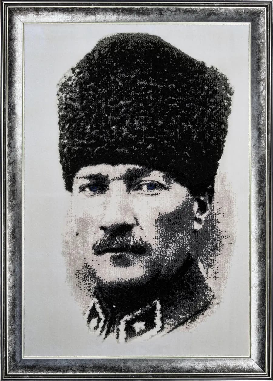 Çerçeveli Atatürk  Portresi Duvar Halısı Gri - 50x70